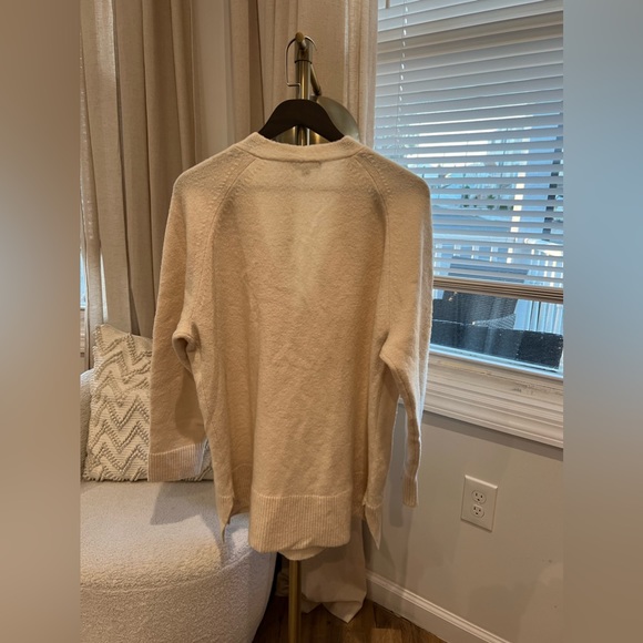 J. Crew Oversized Stretch Wool V-neck Tunic Sweater L - Picture 3 of 6